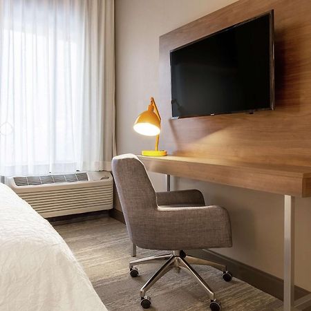 Hampton Inn Rockford Kültér fotó